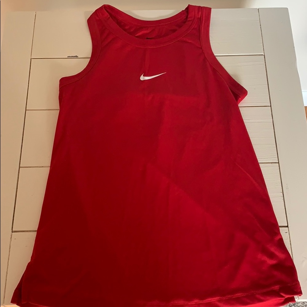 Nike tank- women’s small